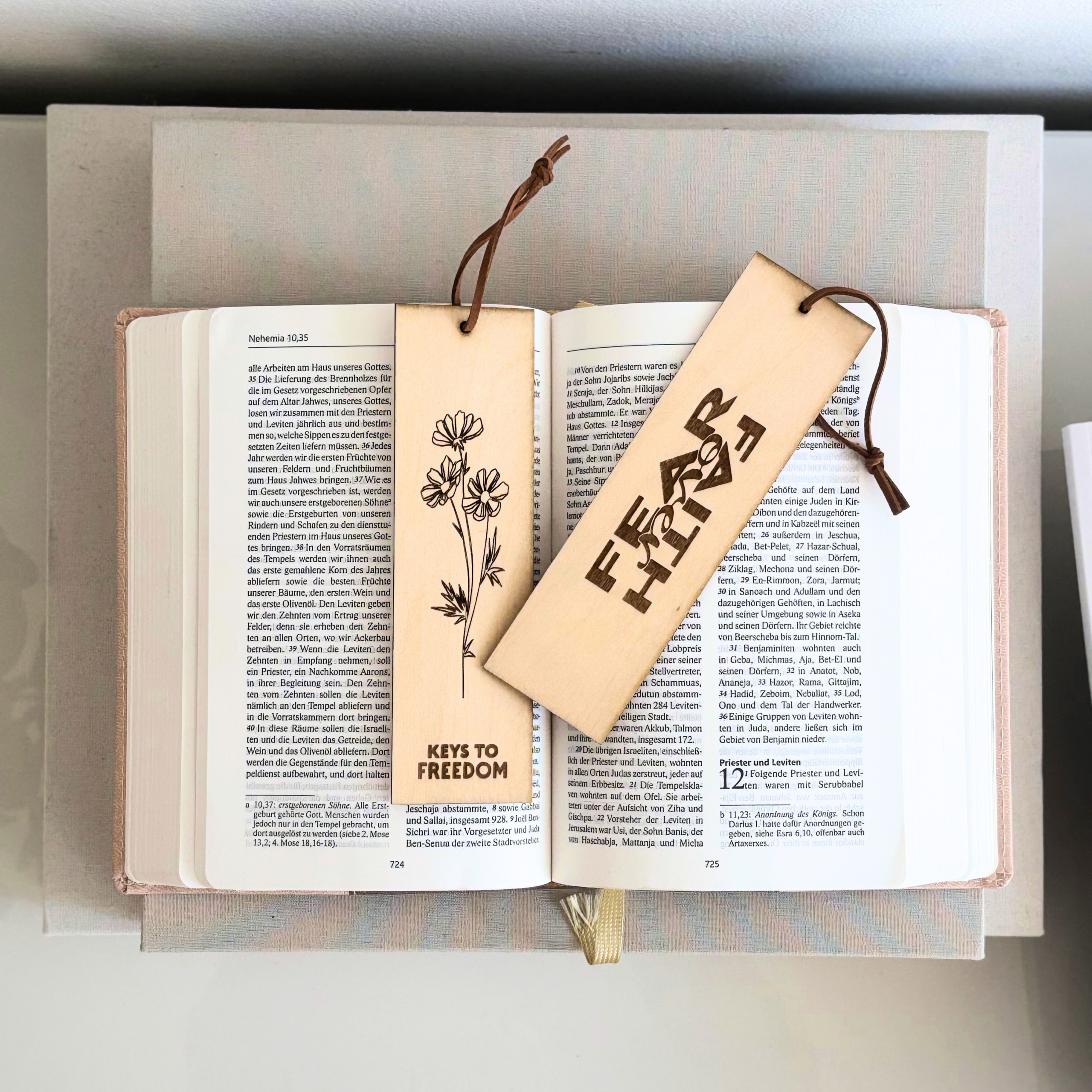 Holz-Lesezeichen "Faith over Fear" – Bild 3