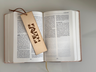 Lesezeichen "faith over fear"